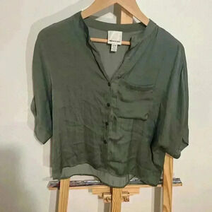 Industry Republic Clothing Airflow Elbow Sleeve Popover Shirt button down Green
